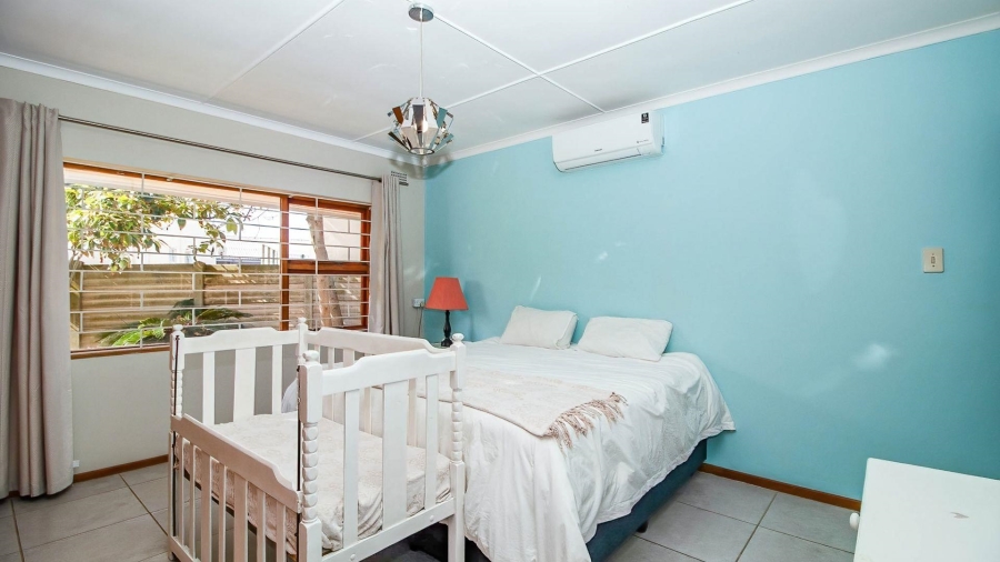 4 Bedroom Property for Sale in Hartenbos Central Western Cape